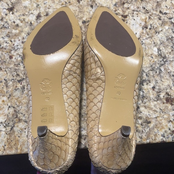 All black heels from Anthropologie worn once - Picture 4 of 6